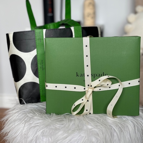 Kate Spade Dakota Crossbody - Picture 2 of 9